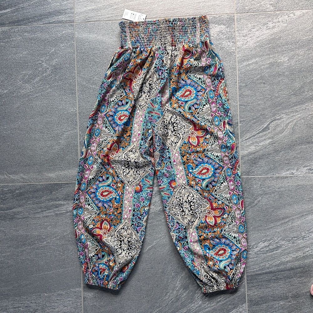 NWT Cupshe Multi-color Paisley Smocked Waist Tapered Leg Joggers Pockets M 6-8 - Picture 2 of 12